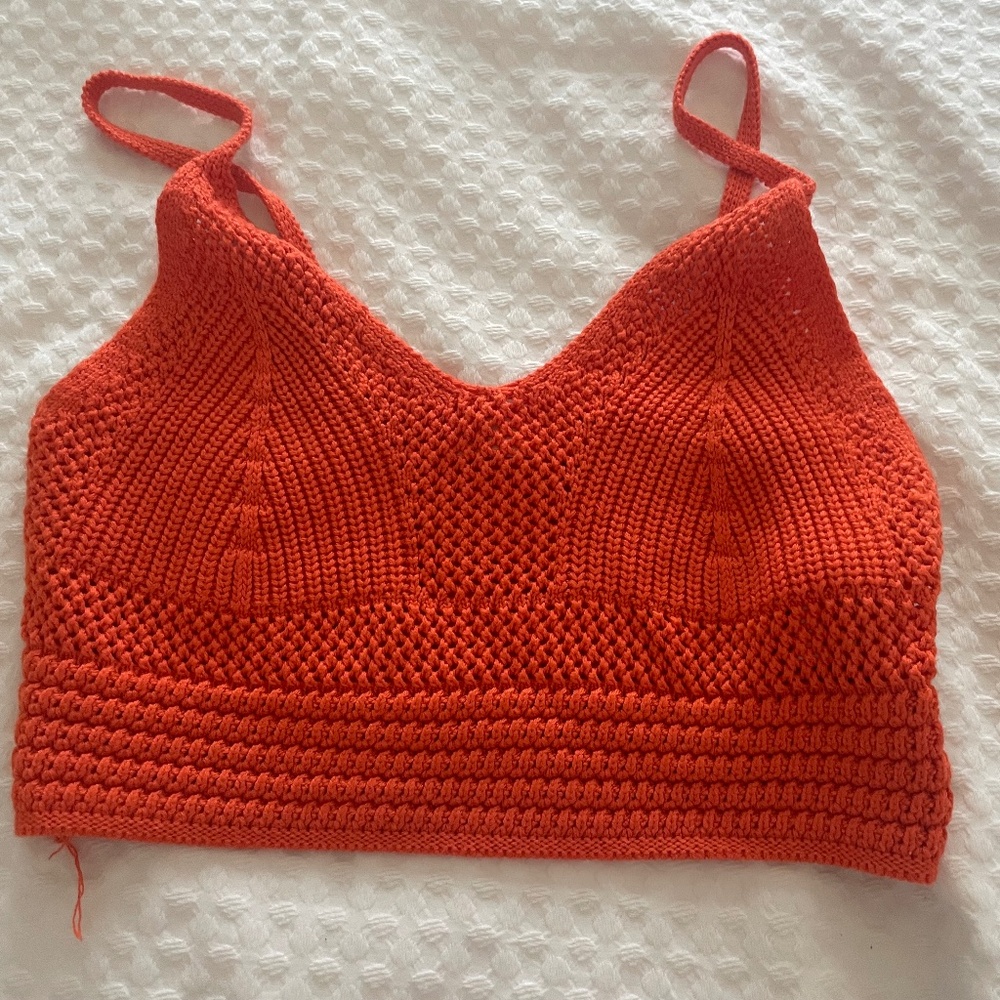 Woman Orange crop top